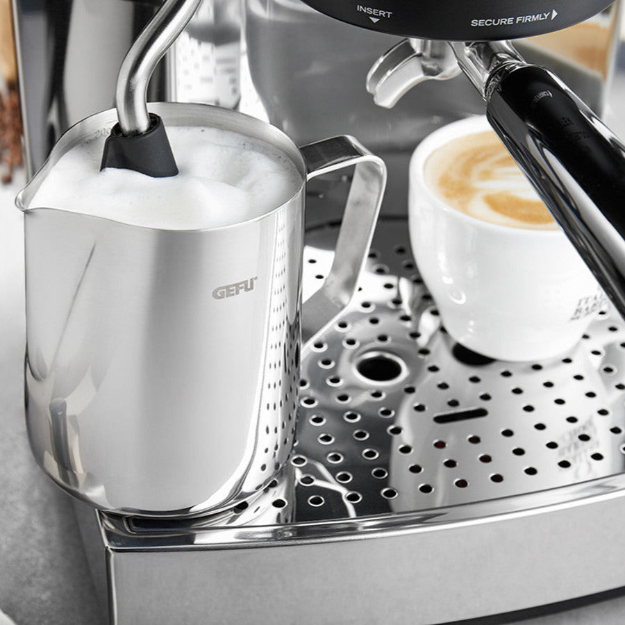 Tērauda piena putojamā kanniņa GEFU BARISTA 600ml